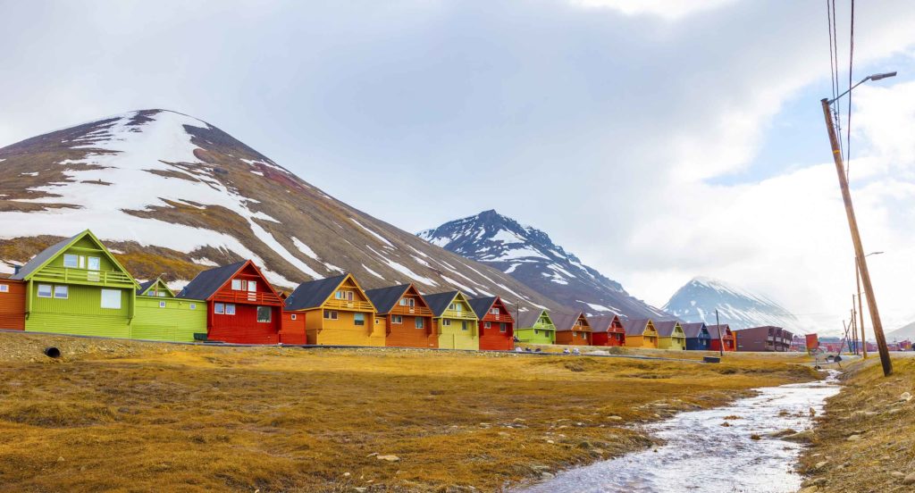 Tout savoir sur Longyearbyen ville la plus au nord du monde