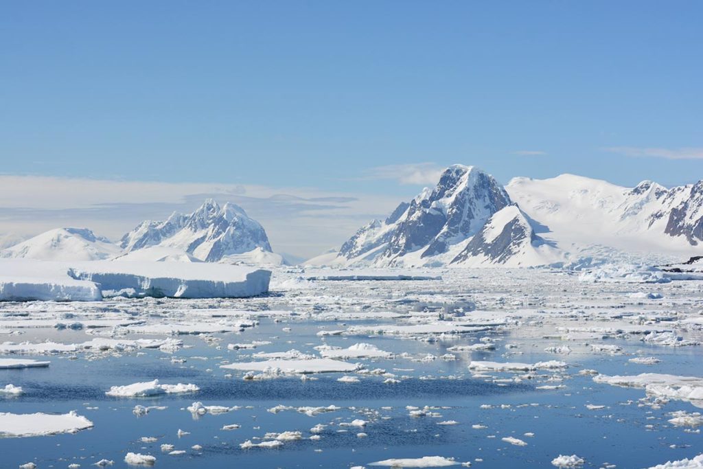 Exploration de l'Antarctique lors des croisières