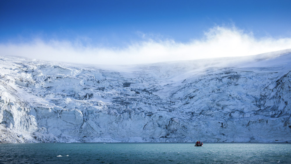 Glacier Odinbreen zodiac