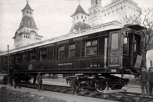 Wagons du Transsibérien à Paris