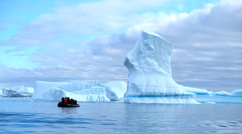 Zodiac Iceberg 