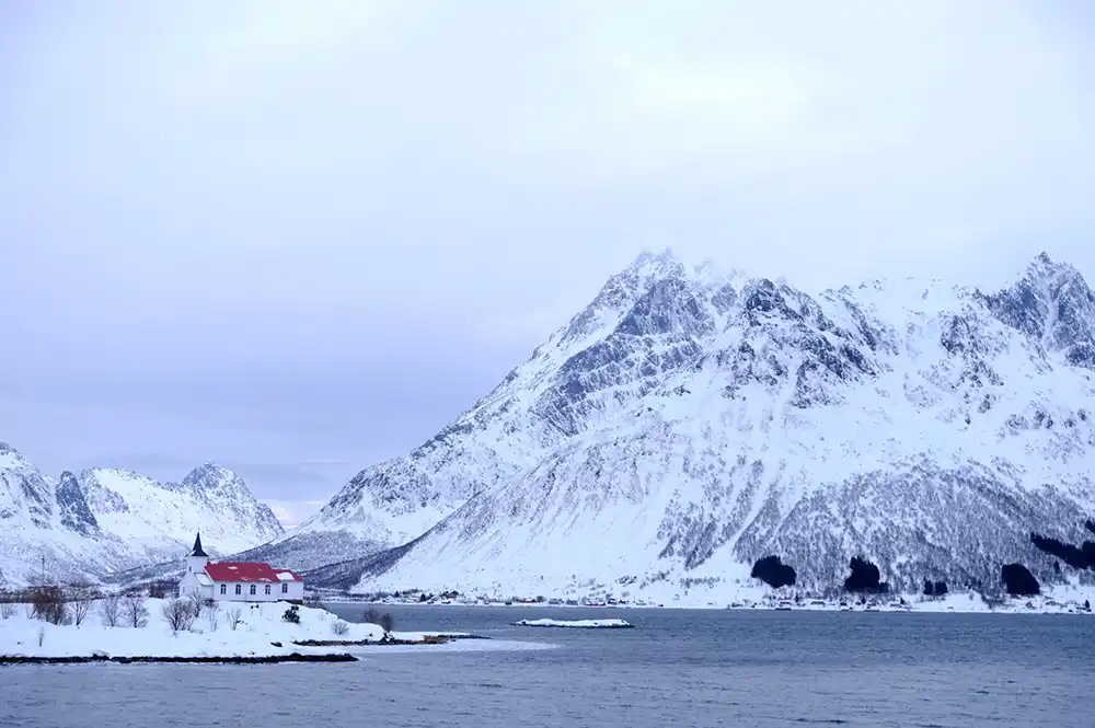 Fjord de Austnes - Eglise de Sildpollnes norvège