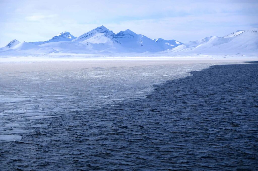 Banquise de fjord - Isfjord Spitzberg